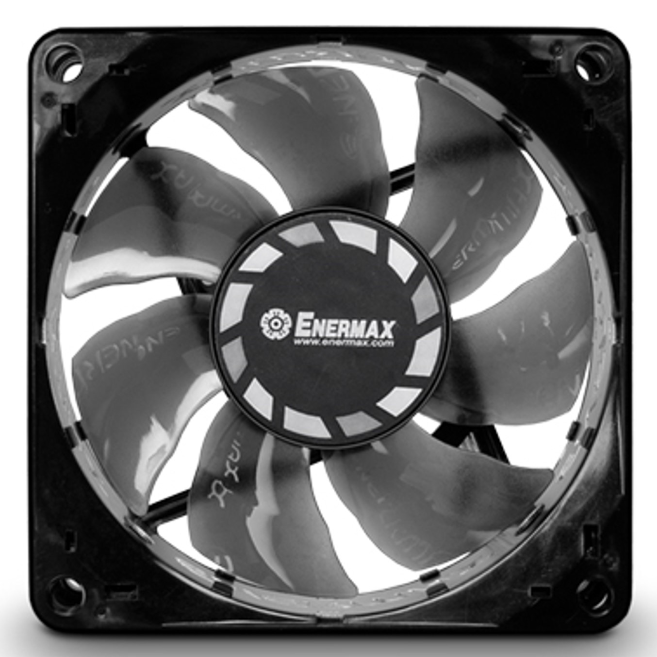 Ventilador gaming ultra silencioso enermax para interior caja ordenador 9cm